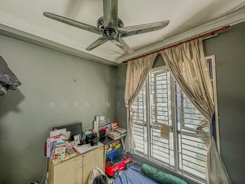 Service Residence for Sale at KL Traders Square - Noraini Dahan - Bedroom - PropertyGuru.com.my