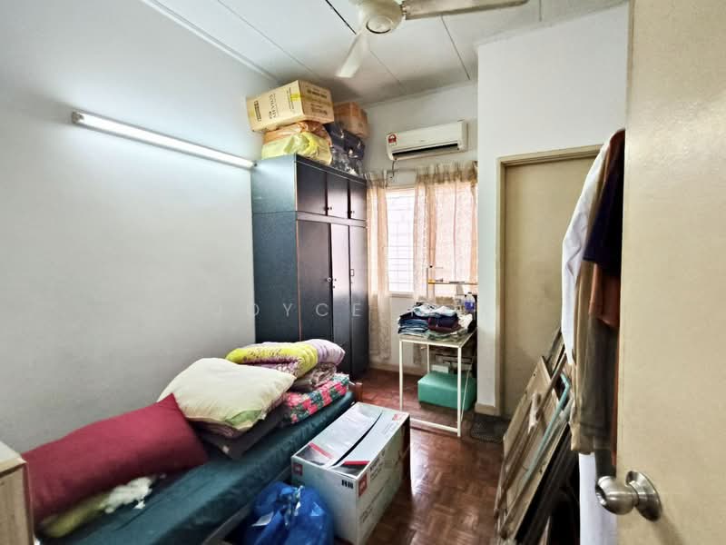 2-storey Terraced House for Sale in Usj 11 (Subang Jaya) - Joyce Kok - Bedroom - PropertyGuru.com.my
