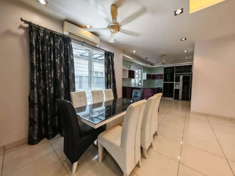 Untuk Dijual - Bandar Botanic Kundang Precinct 2 Storey Bungalow Fully Renovated