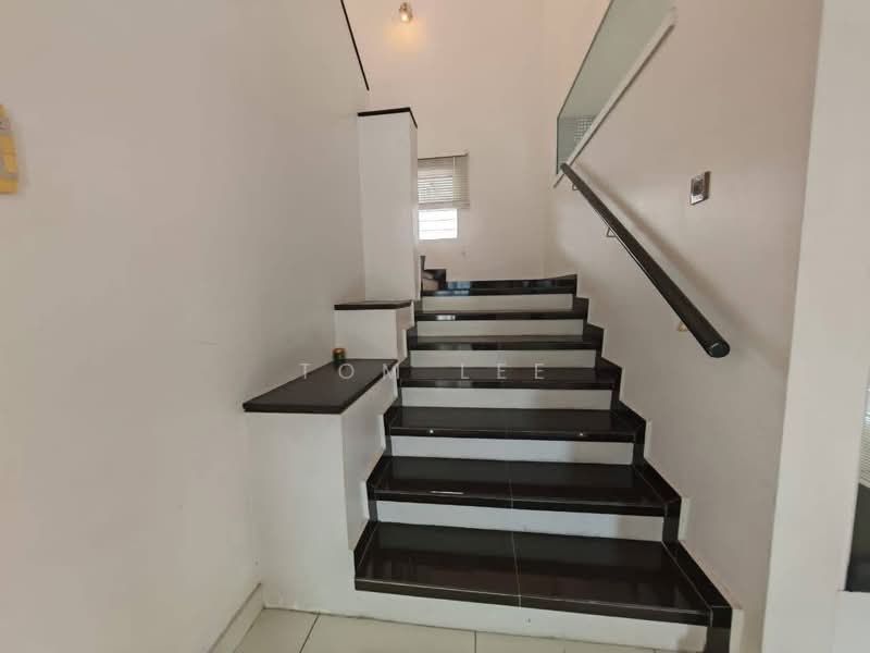 Untuk Dijual - Bandar Botanic Kundang Precinct 2 Storey Bungalow Fully Renovated