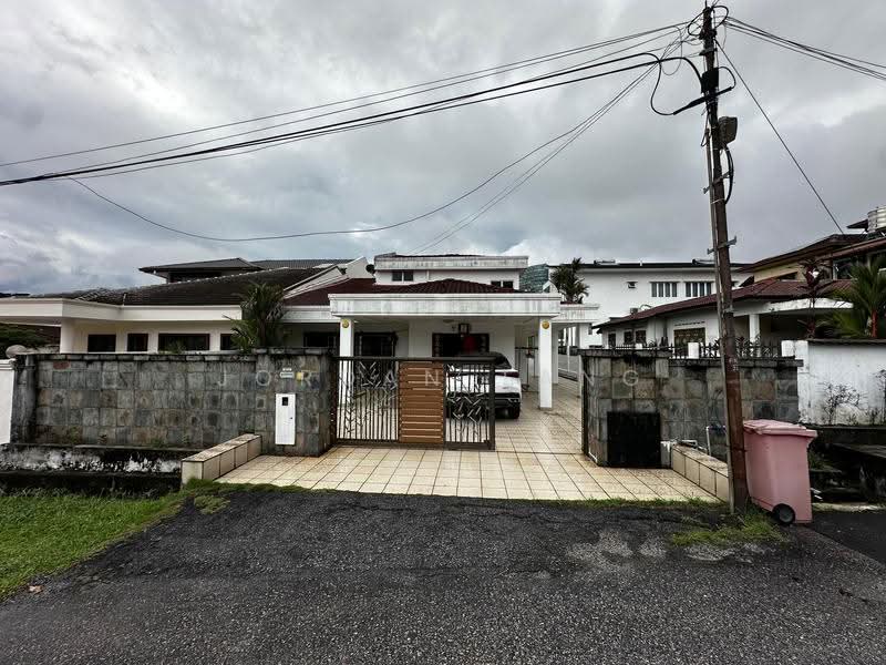 Rumah Berkembar untuk Dijual di Seksyen 17 (Petaling Jaya) - Jordan Tang - Exterior - PropertyGuru.com.my
