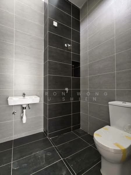 2-storey Terraced House for Sale in Taman Dato Onn (Johor Bahru) - Sharon Wong Shu Shien - Bathroom - PropertyGuru.com.my