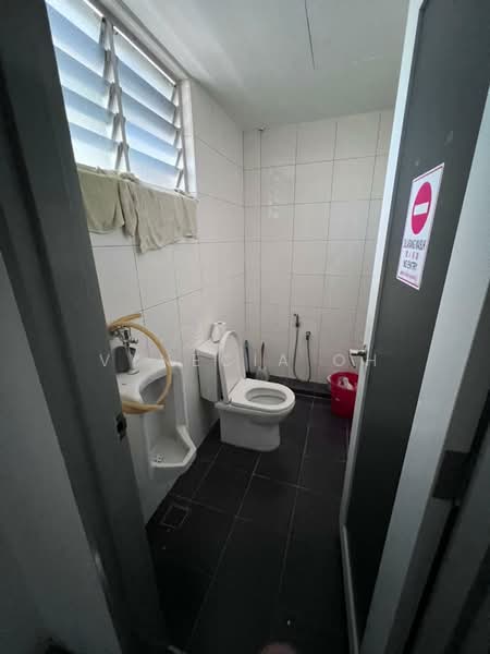 Office for Rent in Dato Keramat (George Town) - Vynecia Oh - Bathroom - PropertyGuru.com.my