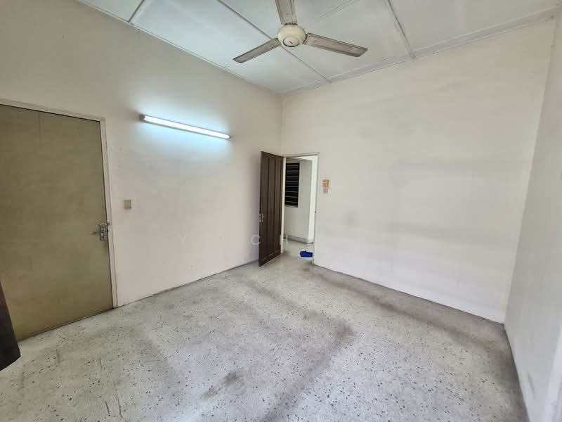 Semi-Detached House for Sale in Taman Boon Bak (Ipoh) - YY Cheah - Interior - PropertyGuru.com.my