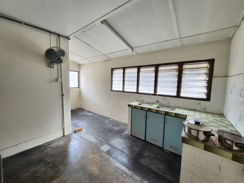 Semi-Detached House for Sale in Taman Boon Bak (Ipoh) - YY Cheah - Kitchen - PropertyGuru.com.my