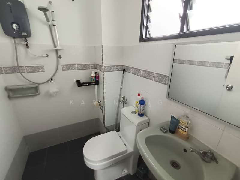 2-storey Terraced House for Sale in Putra Heights (Subang Jaya) - Karen Ong - Bathroom - PropertyGuru.com.my