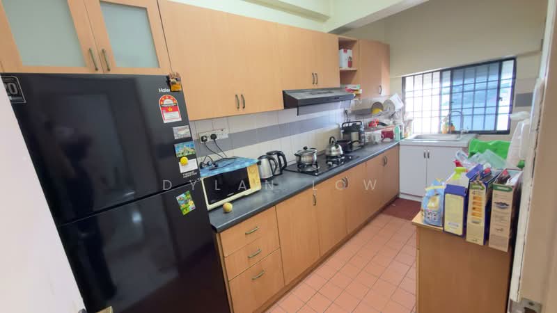 Pangsapuri untuk Dijual di Krystal Villa - Dylan Low - Kitchen - PropertyGuru.com.my