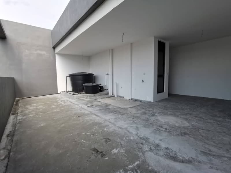 Townhouse for Sale in Seri Kembangan (Selangor) - Amy Chin - Exterior - PropertyGuru.com.my