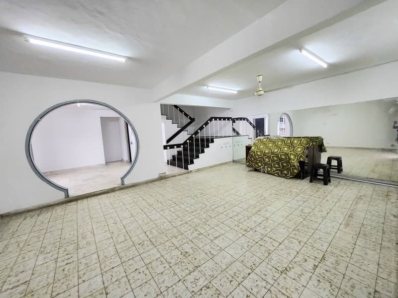 Taman Pelangi untuk Untuk Dijual - RM 1,850,000, Mac 2026 - Interior - PropertyGuru.com.my