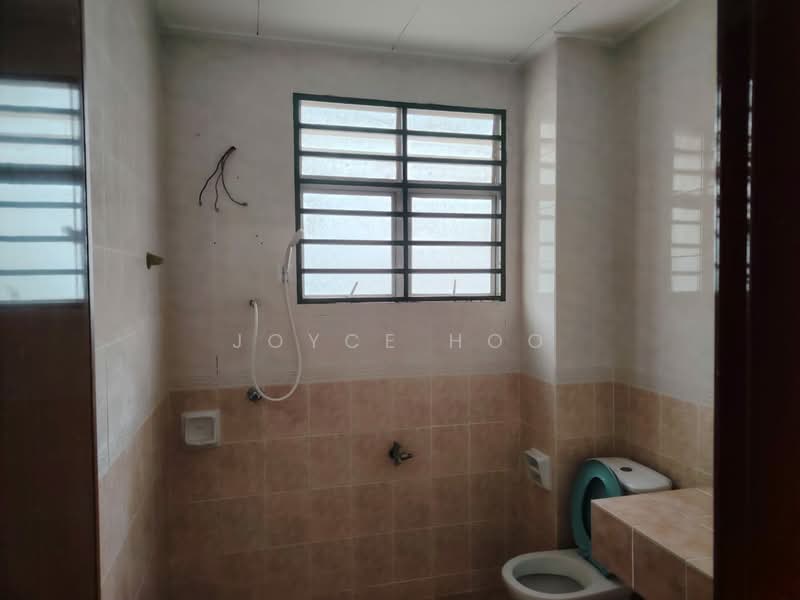 Taman Putra Prima Phase 3E untuk Untuk Dijual - RM 599,000, Apr 2026 - Bathroom - PropertyGuru.com.my