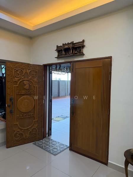 Bungalow for Sale in Kempas Banjaran (Tampoi) - Wee Howe - Entrance - PropertyGuru.com.my