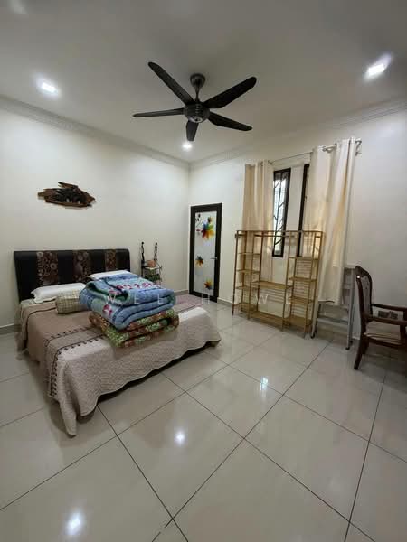 Bungalow for Sale in Kempas Banjaran (Tampoi) - Wee Howe - Bedroom - PropertyGuru.com.my