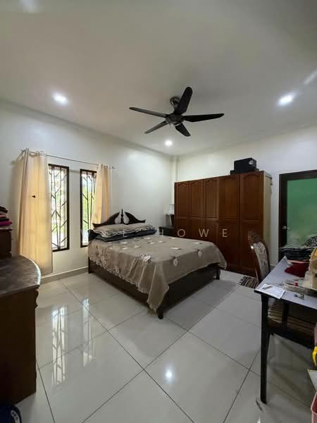 Bungalow for Sale in Kempas Banjaran (Tampoi) - Wee Howe - PropertyGuru.com.my