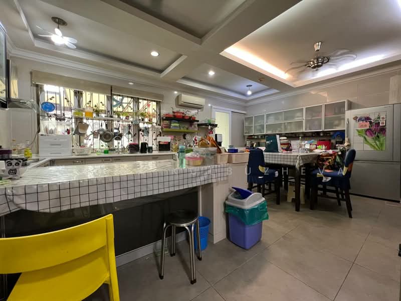 2-storey Terraced House for Sale in Taman Mutiara Indah (Puchong) - Zarema Kulbuzheva - Kitchen - PropertyGuru.com.my