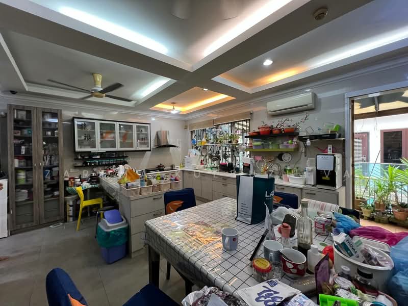 2-storey Terraced House for Sale in Taman Mutiara Indah (Puchong) - Zarema Kulbuzheva - Kitchen - PropertyGuru.com.my