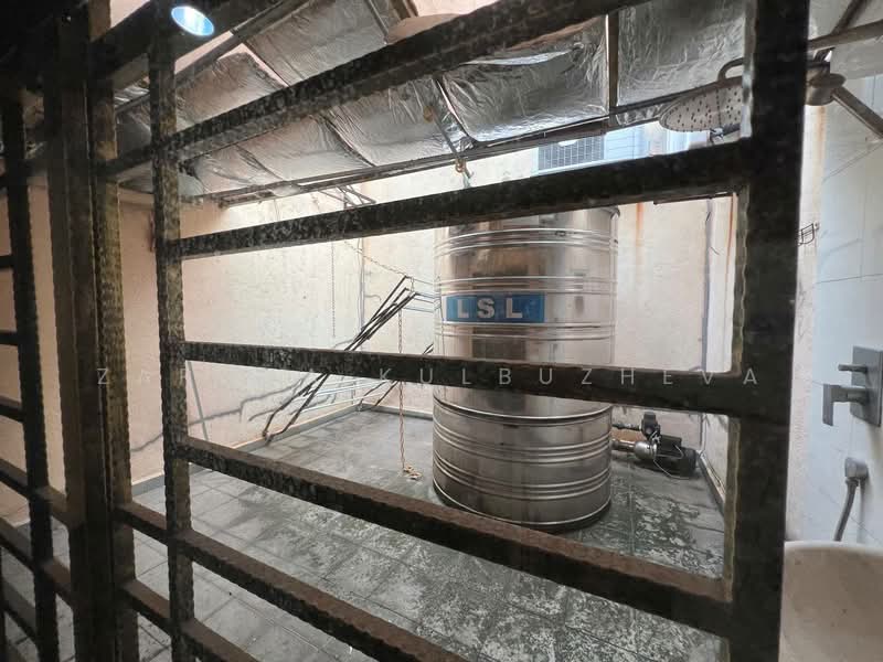 2-storey Terraced House for Sale in Taman Mutiara Indah (Puchong) - Zarema Kulbuzheva - Bathroom - PropertyGuru.com.my