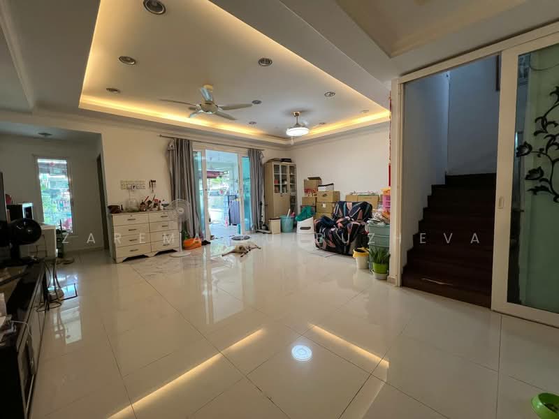 2-storey Terraced House for Sale in Taman Mutiara Indah (Puchong) - Zarema Kulbuzheva - Living Room - PropertyGuru.com.my