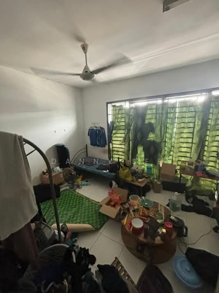 Taman Scientex Utama Senai Double Storey Terrace House untuk Untuk Dijual - RM 500,000, Mac 2026 - Bedroom - PropertyGuru.com.my