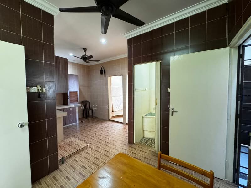 1-storey Terraced House for Rent in Seri Margosa (Ipoh) - Jacky Liew - Kitchen - PropertyGuru.com.my