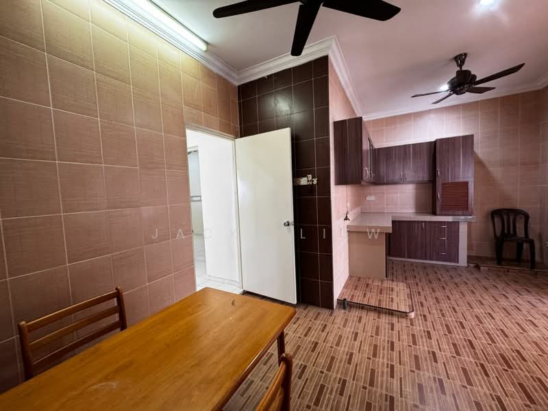 1-storey Terraced House for Rent in Seri Margosa (Ipoh) - Jacky Liew - Kitchen - PropertyGuru.com.my