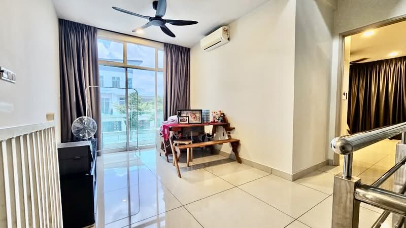 Mutiara Bestari untuk Untuk Dijual - RM 1,630,000, Mac 2026 - Living Room - PropertyGuru.com.my