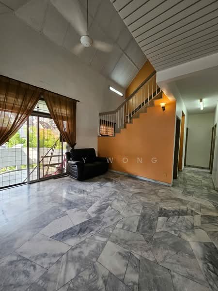 Apartment for Sale at Mutiara Court - Kay Wong - Living Room - PropertyGuru.com.my