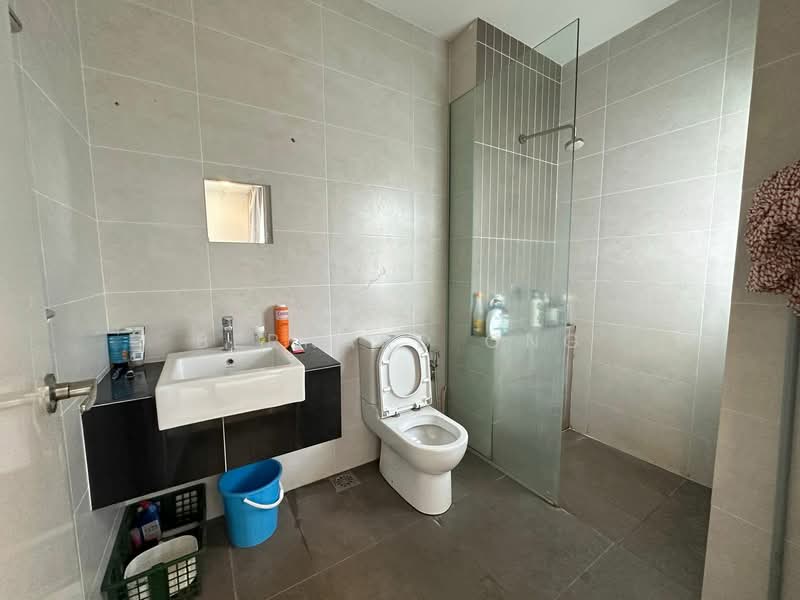 Semi-Detached House for Sale in Rawang (Selangor) - Bernard Ong - Bathroom - PropertyGuru.com.my