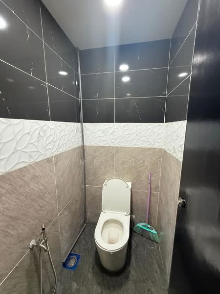 Shop for Sale in Klang (Selangor) - Tiffany Lee - PropertyGuru.com.my