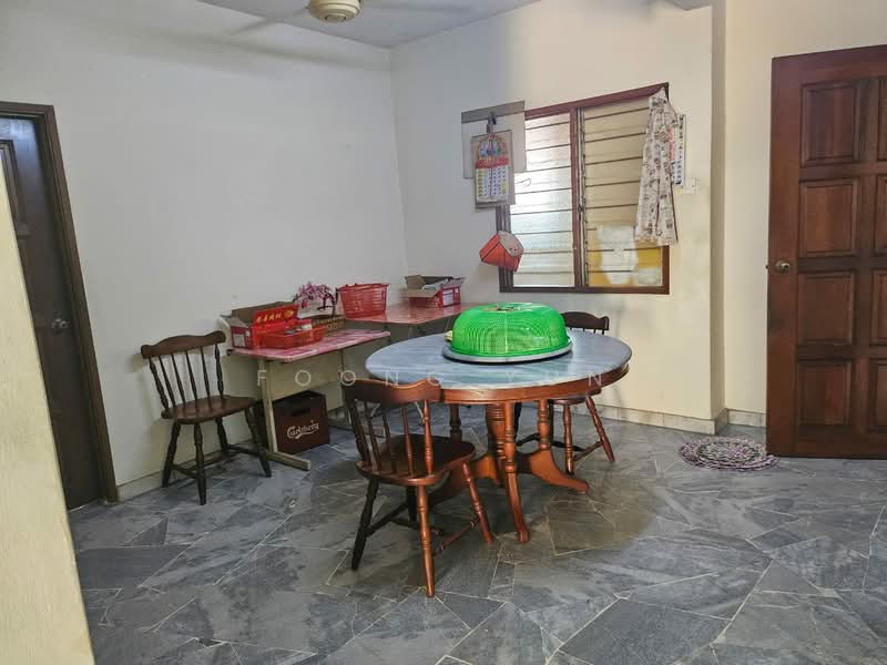 2-storey Terraced House for Sale in Taman Segambut (Jalan Kuching) - Foong Yun - Dining Room - PropertyGuru.com.my
