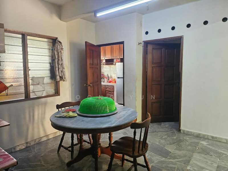 2-storey Terraced House for Sale in Taman Segambut (Jalan Kuching) - Foong Yun - Dining Room - PropertyGuru.com.my