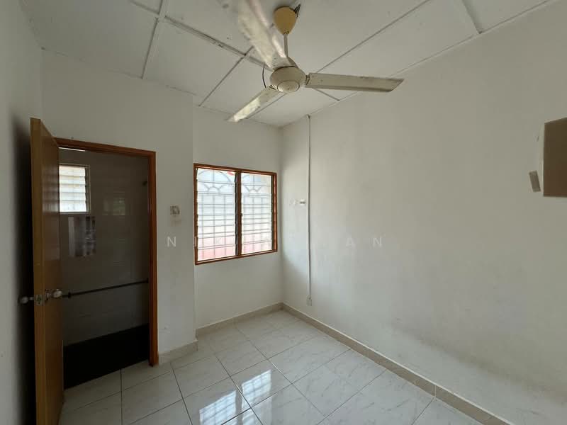 2-storey Terraced House for Rent in Bandar Bukit Puchong 2 (Puchong) - NIK AZWAN - Interior - PropertyGuru.com.my
