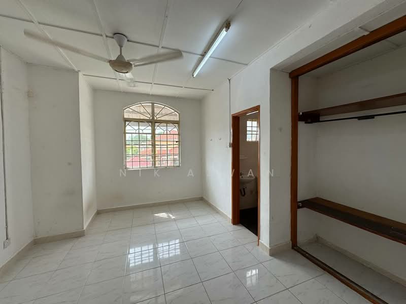 2-storey Terraced House for Rent in Bandar Bukit Puchong 2 (Puchong) - NIK AZWAN - Interior - PropertyGuru.com.my