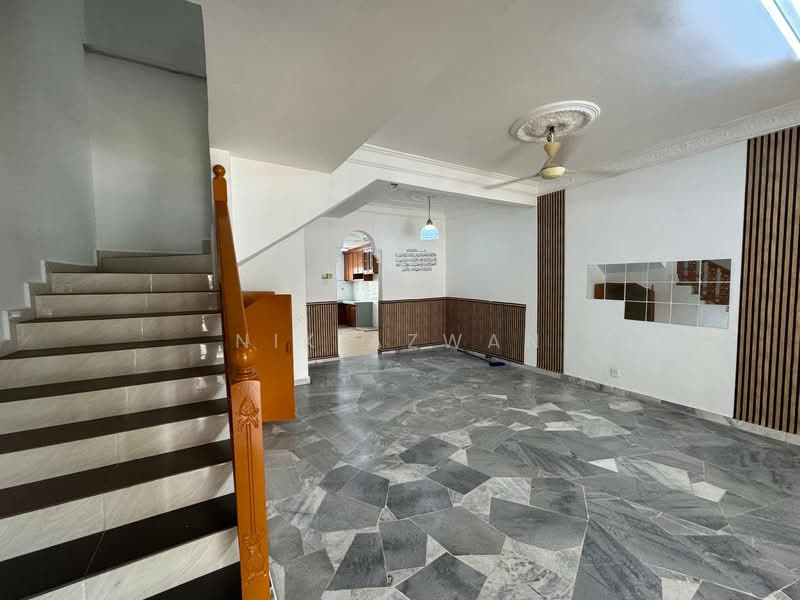 2-storey Terraced House for Rent in Bandar Bukit Puchong 2 (Puchong) - NIK AZWAN - Interior - PropertyGuru.com.my