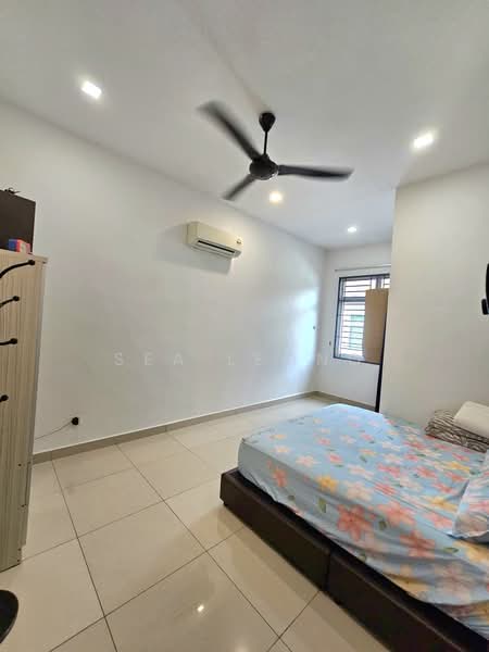 Taman Ehsan Jaya untuk Untuk Dijual - RM 880,000, Mac 2026 - Bedroom - PropertyGuru.com.my
