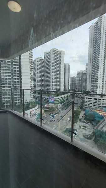 Kondominium untuk Disewa di Royal Strand @ Country Garden Danga Bay - James Tan - Balcony - PropertyGuru.com.my