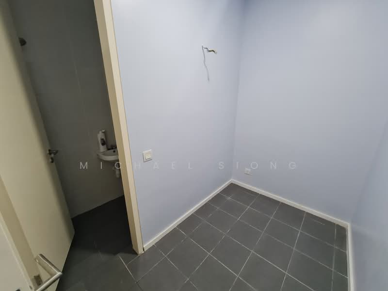 3-storey Terraced House for Rent in Tamansari (Rawang) - Michael Siong - Bathroom - PropertyGuru.com.my
