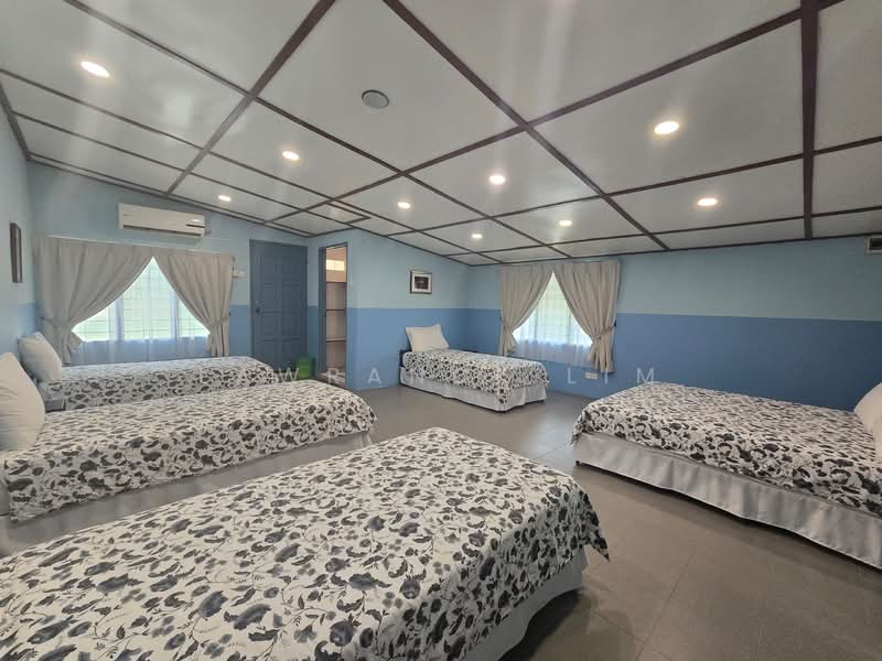 Hotel / Resort for Rent in Durian Tunggal (Melaka) - Lawrance Lim - Bedroom - PropertyGuru.com.my