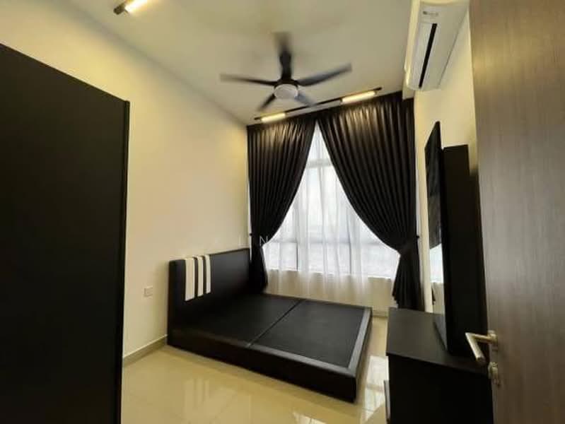 Servis Apartment untuk Dijual di Twin Tower Residence - Xin Yi - Bedroom - PropertyGuru.com.my