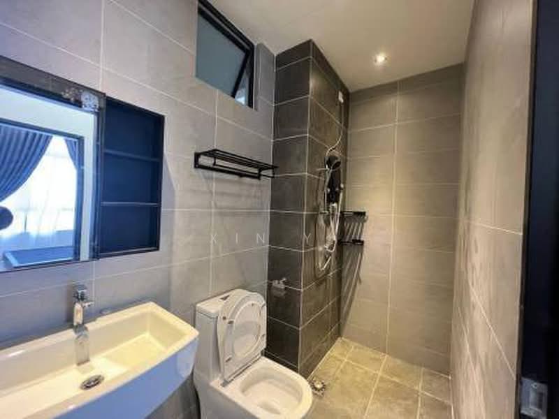 Servis Apartment untuk Dijual di Twin Tower Residence - Xin Yi - Bathroom - PropertyGuru.com.my
