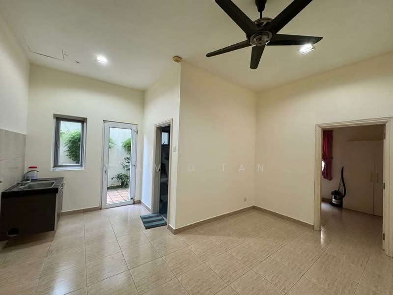 Kiara Peak Residence, Mont Kiara untuk Untuk Disewa - RM 26,000 /bulan, Mac 2026 - Kitchen - PropertyGuru.com.my