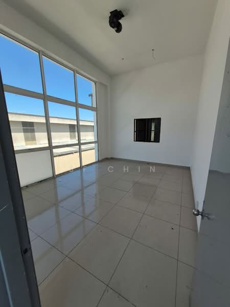 Semi-D Factory for Sale in Serendah (Selangor) - SF Chin - 1st floor office - PropertyGuru.com.my