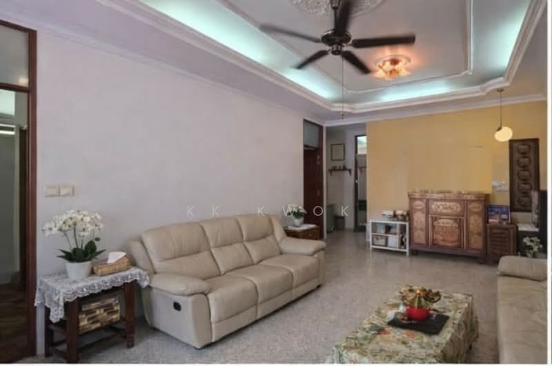 For Sale - Fettes Park Single Storey Semi-Detached Corner House.