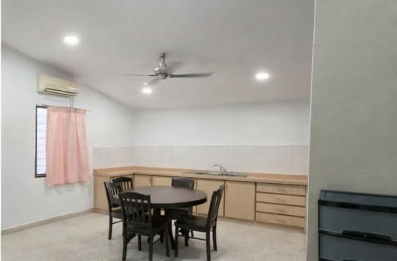 For Sale - Fettes Park Single Storey Semi-Detached Corner House.