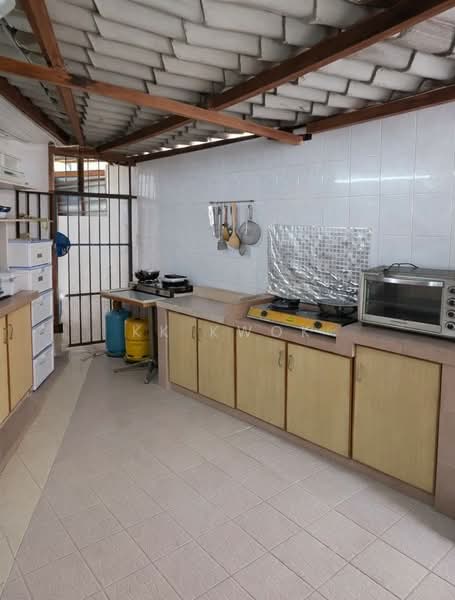 For Sale - Fettes Park Single Storey Semi-Detached Corner House.