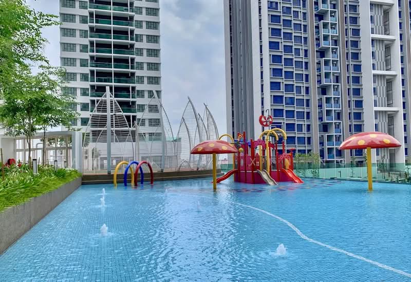 Twin Residences untuk Untuk Dijual - RM 307,000, Mac 2026 - Pool - PropertyGuru.com.my