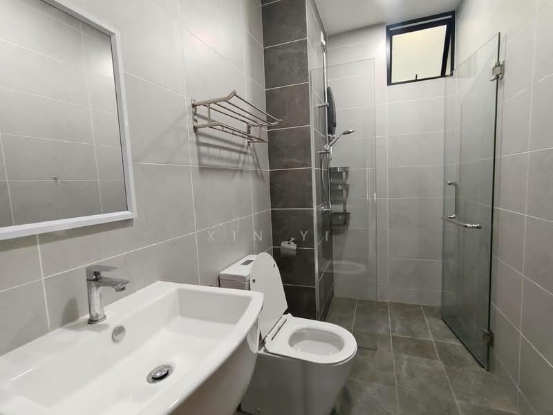 Servis Apartment untuk Dijual di Twin Tower Residence - Xin Yi - Bathroom - PropertyGuru.com.my