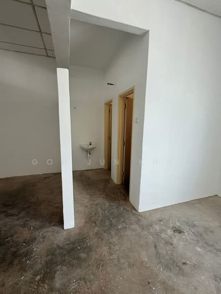 Shop / Office for Rent in Paya Rumput (Melaka) - Goh Jun Khai - Interior - PropertyGuru.com.my