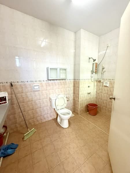 Impian Ema Impians Emas untuk Untuk Dijual - RM 900,000, Mac 2026 - Bathroom - PropertyGuru.com.my