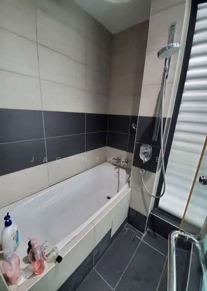 Twin Villa for Sale in Gelugor (Penang) - Jacyntha Lee - Bathroom - PropertyGuru.com.my