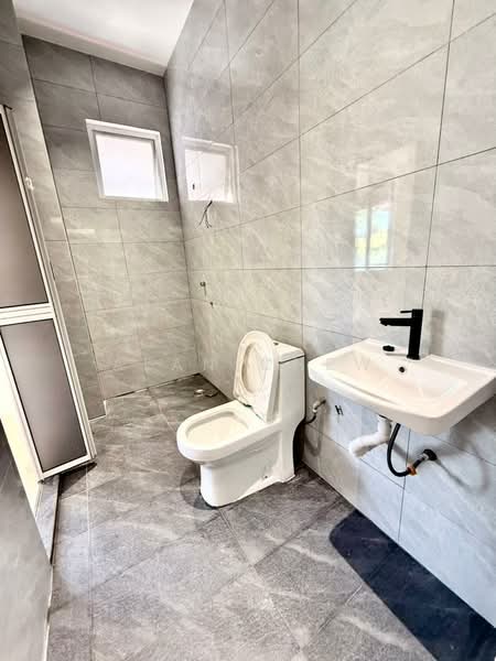 Permas Jaya untuk Untuk Dijual - RM 758,000, Mac 2026 - Bathroom - PropertyGuru.com.my